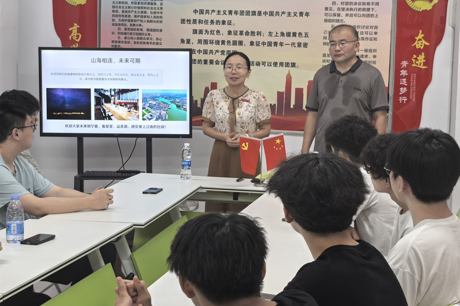 梁勇闽宁_副本.jpg