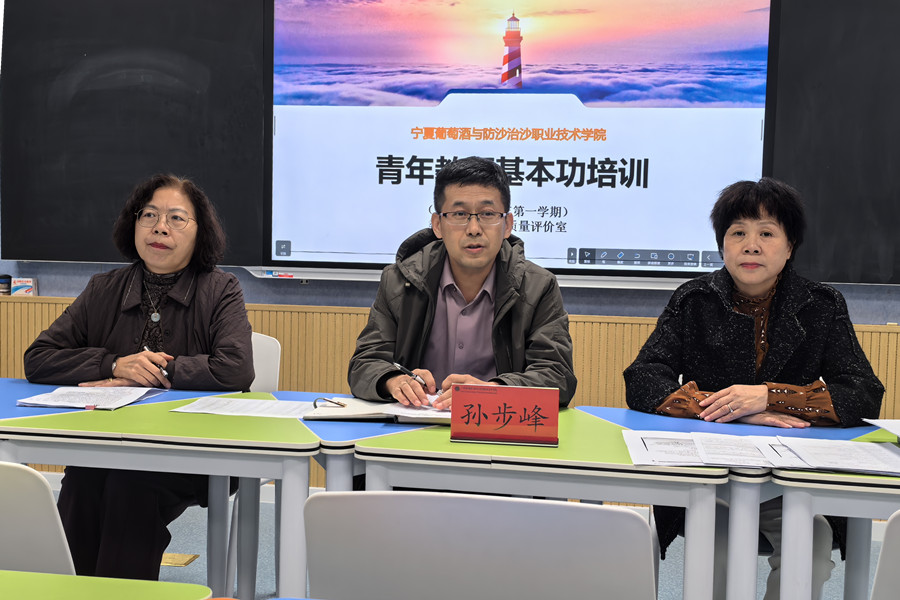刘凤云1_副本.jpg